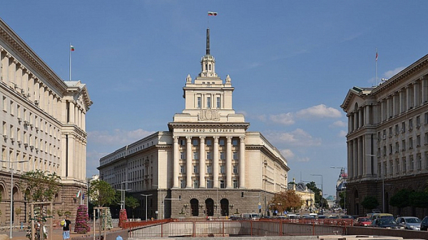 Свикват извънреден председателски съвет заради пожарите