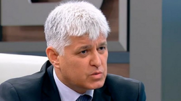Димитър Стоянов: ”Глупавите” според един премиер летци помагаха в борбата с пожарите