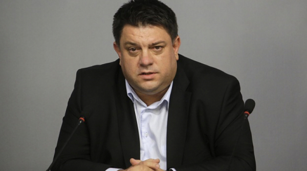 Зафиров: Опитът за преврат в БСП е целял партията да седне на масата с ”Левицата”