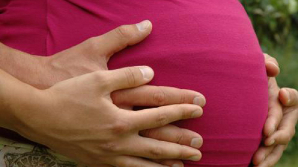 Продават положителни тестове за бременност в нета