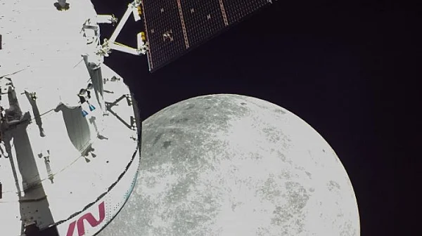 Новини от космоса: „Орион“ вече пътува към Луната