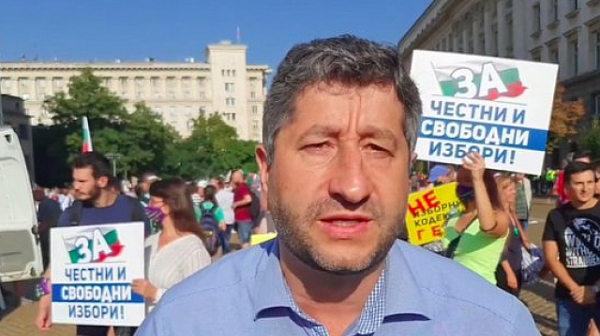Христо Иванов: Борисов се превръща от любимец на ЕНП в токсичен актив