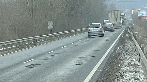 Около 40% от първокласните пътища в България са рискови, твърди експерт