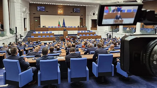 Депутатите получиха достъп до тайните на „Петрохан“ и „Околчица“