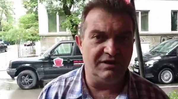 Г. Георгиев: Половин година Бойко хвърляше пачки от джипката, вместо да управлява пандемията