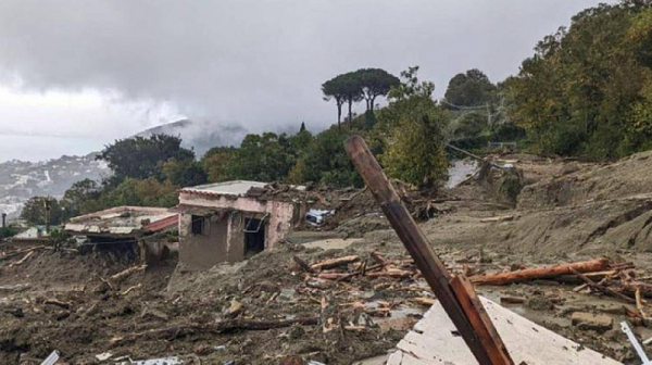 13 души изчезнаха при свлачище в Южна Италия