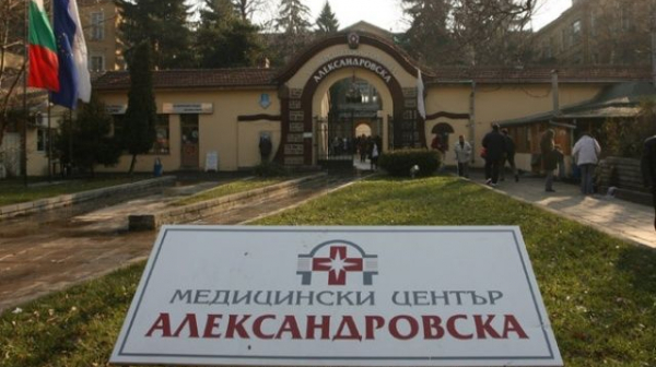 ”Александровска” болница набира средства за респираторни апарати