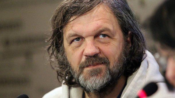 Враг №1 на Вучич: Затвориха ресторант на Кустурица заради подкрепата му за протестите в Сърбия