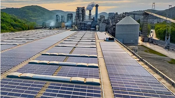 Сблъсък между институции и бизнес: РИОСВ пломбира линия на „Кроношпан“