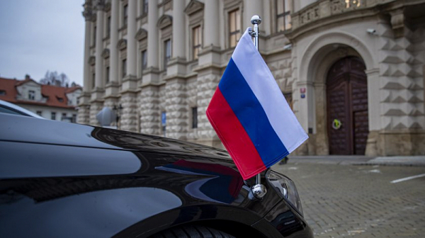 ”Зюддойче Цайтунг”: Германия обмисля експулсирането на голям брой руски дипломати