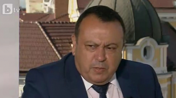 Хамид Хамид за обвинението, че ДПС прелива гласове на ИТН: Видях Борисов да ходи без шапка. Слънчасал е