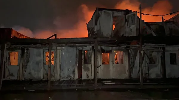 Стотици жертви след удар по център в Кабул, Афганистан обвинява Пакистан