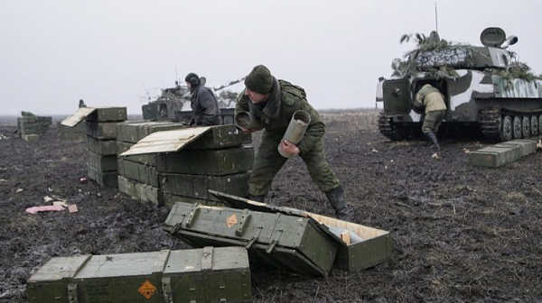 Русия продължава офанзивата си в северните и южни части на фронта в Донбас