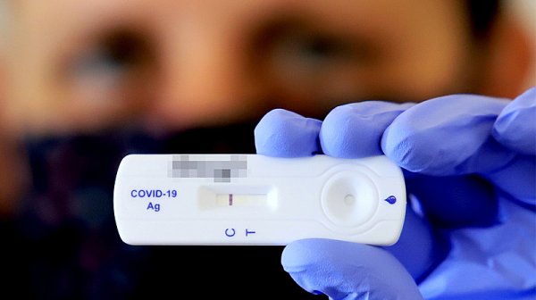 Фалшиви COVID-19 и грип тестове плъзнаха в Европа