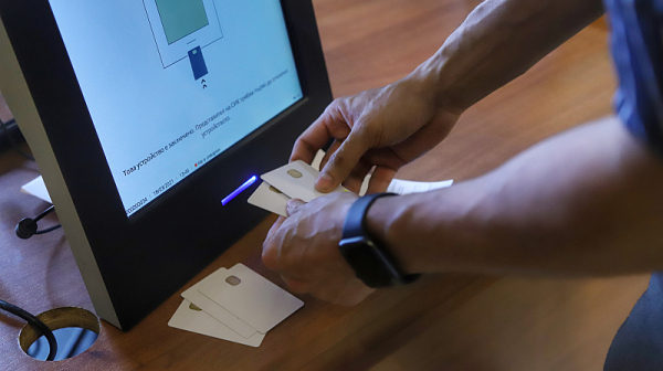 ЦИК: Машината пази вота на избирателя от самия него