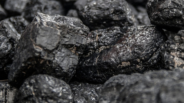 Полша забрани вноса на въглища от Русия