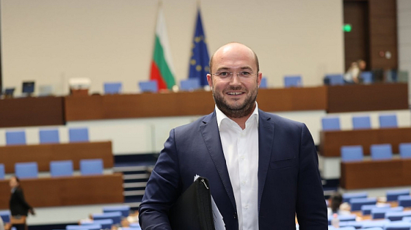 Правителството: Да се криминализира изхвърлянето на боклук на неразрешени места