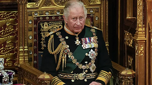 Британската монархия на ръба: Чарлз III може да пожертва трона заради принц Ендрю