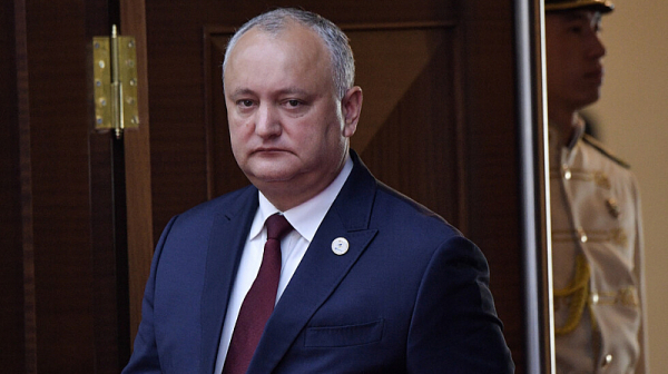 Задържаха бивш президент на Молдова по подозрение за държавна измяна