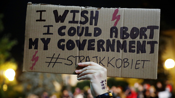 Бунтът в Полша срещу забраната на абортите продължава