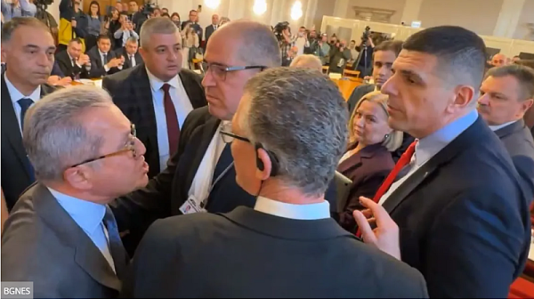 Извънредно заседание извън контрол: Василев, Добрев, Цонев и Мирчев в драматичен сблъсък