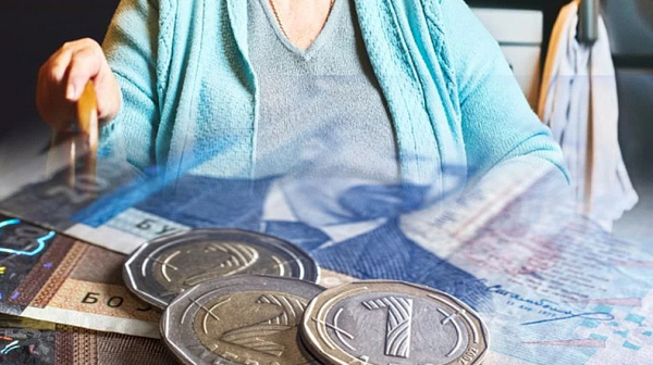 Уреждат коледни добавки със закон ... от следваща година