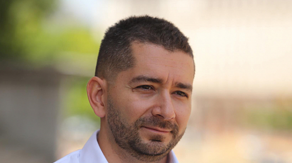 Слави Василев: Радев е истински шанс за българската политика и служебният кабинет го доказва