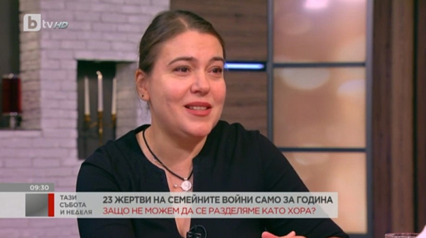 Мария Чомарова за ФрогНюз: Ние сме длъжници на нашите деца! Това е работа на обществото и всички последствия са потресаващи