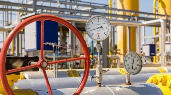 Цената на природния газ в Европа падна. 1000 кубически метра се търгуват за близо 6000 долара