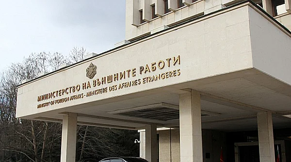 Бягство от войната: 1207 българи евакуирани от ОАЕ, още около 400 се прибират от Дубай