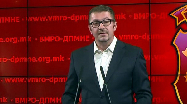 Скопие чака среща, но Мицкоски продължава старата игра с нови европейски думи