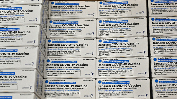 САЩ спира ваксината на „Янсен“ заради тромбози