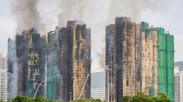 Трагедия и напрежение в Хонконг: 128 жертви, политически предупреждения от Пекин
