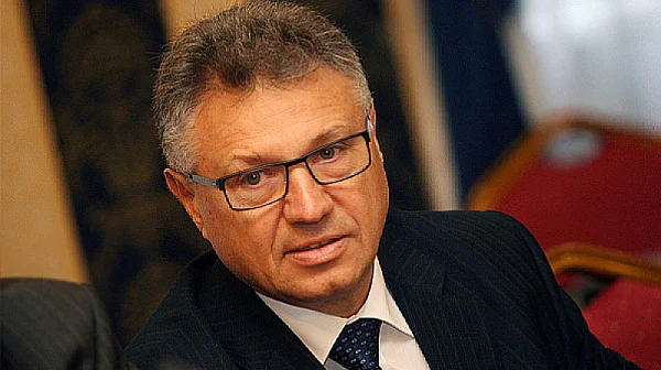 Велизар Шаламанов отново в управлението, поема пост в МВнР