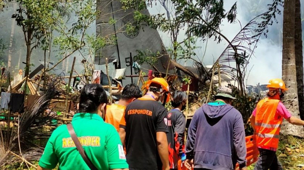 50 жертви след авиокатастрофа във Филипините