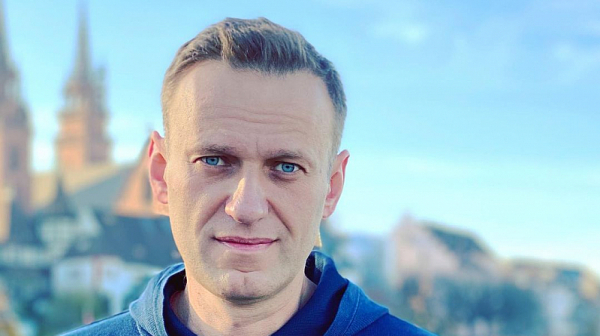 Навални към Юлия: Как е възможно огромната ми любов към теб да се побира в обикновено човешко сърце?