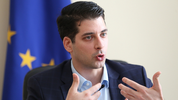 Атанас Пеканов няма да продължи с политиката след края на служебното правителство