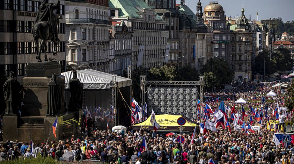 Над 70 000 чехи протестираха в Прага срещу правителството