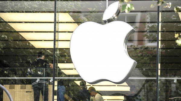 Разследване: Apple пренаписа правилата за своя AI след завръщането на Тръмп