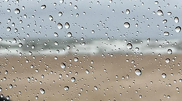 Облаци, дъжд и застудяване: Пролетта отстъпва място на по-студено време