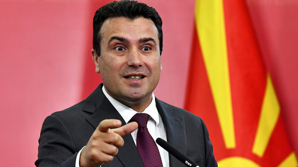 Заев отговори на Каракачанов: Аз съм македонец, който говори македонски