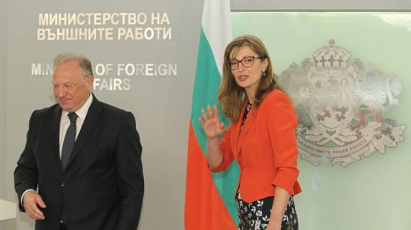 Д-р Огнян Гърков, с л.д.р. посланик за Фрог: За родната дипломация и външна политика през 2021 г.