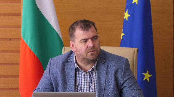 Официално: България забранява вноса на храни от Украйна до 30 юни