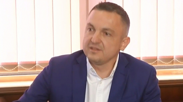 Повдигнаха обвинение на бившия кмет на Варна Иван Портних