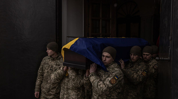 Телата на 1212 загинали украински войници са били върнати в родината им