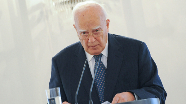 Почина бившият гръцки президент Каролос Папуляс