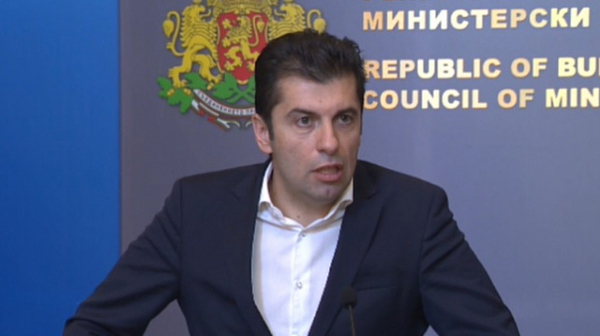Кирил Петков: Пристанищата са минирани,  няма да евакуираме екипажите на корабите, блокирани в Украйна