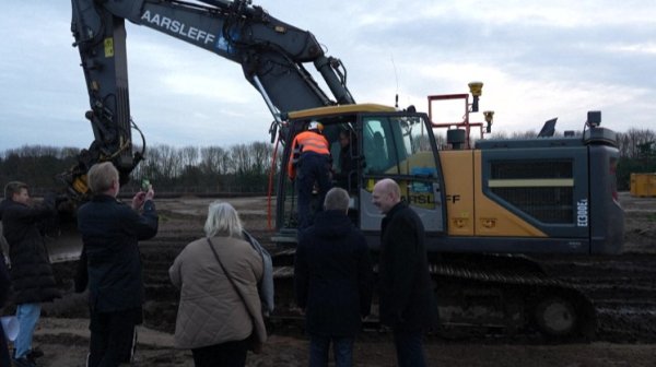 Започна строежът на украински оръжеен завод в Дания