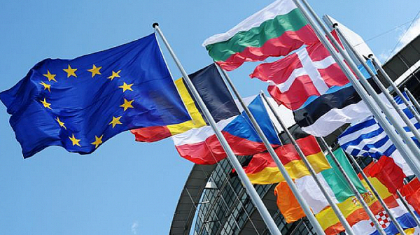 Лидерите на ЕС решават за членството на Македония и Албания
