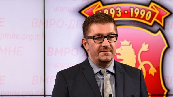 Лидерът на ВМРО-ДПМНЕ с поредна провокация: България да впише ”македонците в Конституцията”